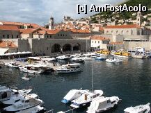 [P20] Portul din Dubrovnik » foto by turistro
 - 
<span class="allrVoted glyphicon glyphicon-heart hidden" id="av4578"></span>
<a class="m-l-10 hidden" id="sv4578" onclick="voting_Foto_DelVot(,4578,1278)" role="button">șterge vot <span class="glyphicon glyphicon-remove"></span></a>
<a id="v94578" class=" c-red"  onclick="voting_Foto_SetVot(4578)" role="button"><span class="glyphicon glyphicon-heart-empty"></span> <b>LIKE</b> = Votează poza</a> <img class="hidden"  id="f4578W9" src="/imagini/loader.gif" border="0" /><span class="AjErrMes hidden" id="e4578ErM"></span>