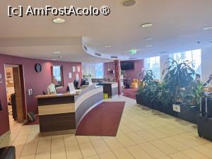 [P15] Receptia hotelului » foto by nightwish
 - 
<span class="allrVoted glyphicon glyphicon-heart hidden" id="av1515328"></span>
<a class="m-l-10 hidden" id="sv1515328" onclick="voting_Foto_DelVot(,1515328,4474)" role="button">șterge vot <span class="glyphicon glyphicon-remove"></span></a>
<a id="v91515328" class=" c-red"  onclick="voting_Foto_SetVot(1515328)" role="button"><span class="glyphicon glyphicon-heart-empty"></span> <b>LIKE</b> = Votează poza</a> <img class="hidden"  id="f1515328W9" src="/imagini/loader.gif" border="0" /><span class="AjErrMes hidden" id="e1515328ErM"></span>