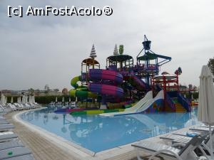 [P37] Delphin Be Grand - aquapark-ul pentru cei mici » foto by Cris
 - 
<span class="allrVoted glyphicon glyphicon-heart hidden" id="av851554"></span>
<a class="m-l-10 hidden" id="sv851554" onclick="voting_Foto_DelVot(,851554,175)" role="button">șterge vot <span class="glyphicon glyphicon-remove"></span></a>
<a id="v9851554" class=" c-red"  onclick="voting_Foto_SetVot(851554)" role="button"><span class="glyphicon glyphicon-heart-empty"></span> <b>LIKE</b> = Votează poza</a> <img class="hidden"  id="f851554W9" src="/imagini/loader.gif" border="0" /><span class="AjErrMes hidden" id="e851554ErM"></span>