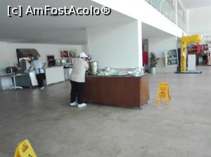 [P32] In stanga baiatul care face chestiile turcesti cu pita si carne tocata si in dreapta aparatele de distractie. Apropo, costa, nu-s moca. 1 fisa 5 lire. Daca luati mai multe sunt mai ieftine.  » foto by ⭐ValentinB_88⭐
 - 
<span class="allrVoted glyphicon glyphicon-heart hidden" id="av971205"></span>
<a class="m-l-10 hidden" id="sv971205" onclick="voting_Foto_DelVot(,971205,20)" role="button">șterge vot <span class="glyphicon glyphicon-remove"></span></a>
<a id="v9971205" class=" c-red"  onclick="voting_Foto_SetVot(971205)" role="button"><span class="glyphicon glyphicon-heart-empty"></span> <b>LIKE</b> = Votează poza</a> <img class="hidden"  id="f971205W9" src="/imagini/loader.gif" border="0" /><span class="AjErrMes hidden" id="e971205ErM"></span>