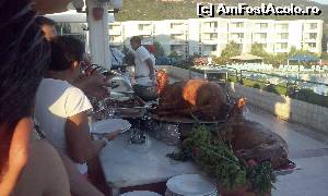 [P19] Seara turceasca, cu miel la protap.  » foto by bullet123
 - 
<span class="allrVoted glyphicon glyphicon-heart hidden" id="av630287"></span>
<a class="m-l-10 hidden" id="sv630287" onclick="voting_Foto_DelVot(,630287,226)" role="button">șterge vot <span class="glyphicon glyphicon-remove"></span></a>
<a id="v9630287" class=" c-red"  onclick="voting_Foto_SetVot(630287)" role="button"><span class="glyphicon glyphicon-heart-empty"></span> <b>LIKE</b> = Votează poza</a> <img class="hidden"  id="f630287W9" src="/imagini/loader.gif" border="0" /><span class="AjErrMes hidden" id="e630287ErM"></span>