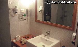 [P03] Baia, foarte spatioasa si curata.  » foto by bullet123
 - 
<span class="allrVoted glyphicon glyphicon-heart hidden" id="av630267"></span>
<a class="m-l-10 hidden" id="sv630267" onclick="voting_Foto_DelVot(,630267,226)" role="button">șterge vot <span class="glyphicon glyphicon-remove"></span></a>
<a id="v9630267" class=" c-red"  onclick="voting_Foto_SetVot(630267)" role="button"><span class="glyphicon glyphicon-heart-empty"></span> <b>LIKE</b> = Votează poza</a> <img class="hidden"  id="f630267W9" src="/imagini/loader.gif" border="0" /><span class="AjErrMes hidden" id="e630267ErM"></span>