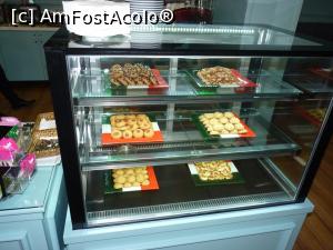 [P06] cafenea si cofetarie » foto by constantin33
 - 
<span class="allrVoted glyphicon glyphicon-heart hidden" id="av788290"></span>
<a class="m-l-10 hidden" id="sv788290" onclick="voting_Foto_DelVot(,788290,226)" role="button">șterge vot <span class="glyphicon glyphicon-remove"></span></a>
<a id="v9788290" class=" c-red"  onclick="voting_Foto_SetVot(788290)" role="button"><span class="glyphicon glyphicon-heart-empty"></span> <b>LIKE</b> = Votează poza</a> <img class="hidden"  id="f788290W9" src="/imagini/loader.gif" border="0" /><span class="AjErrMes hidden" id="e788290ErM"></span>