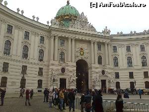 [P02] Hofburg » foto by lady_anca81
 - 
<span class="allrVoted glyphicon glyphicon-heart hidden" id="av595319"></span>
<a class="m-l-10 hidden" id="sv595319" onclick="voting_Foto_DelVot(,595319,461)" role="button">șterge vot <span class="glyphicon glyphicon-remove"></span></a>
<a id="v9595319" class=" c-red"  onclick="voting_Foto_SetVot(595319)" role="button"><span class="glyphicon glyphicon-heart-empty"></span> <b>LIKE</b> = Votează poza</a> <img class="hidden"  id="f595319W9" src="/imagini/loader.gif" border="0" /><span class="AjErrMes hidden" id="e595319ErM"></span>