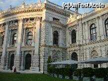 [P24] Austria - Viena - Teatrul National ( Burgtheater) » foto by Diaura*
 - 
<span class="allrVoted glyphicon glyphicon-heart hidden" id="av219507"></span>
<a class="m-l-10 hidden" id="sv219507" onclick="voting_Foto_DelVot(,219507,461)" role="button">șterge vot <span class="glyphicon glyphicon-remove"></span></a>
<a id="v9219507" class=" c-red"  onclick="voting_Foto_SetVot(219507)" role="button"><span class="glyphicon glyphicon-heart-empty"></span> <b>LIKE</b> = Votează poza</a> <img class="hidden"  id="f219507W9" src="/imagini/loader.gif" border="0" /><span class="AjErrMes hidden" id="e219507ErM"></span>