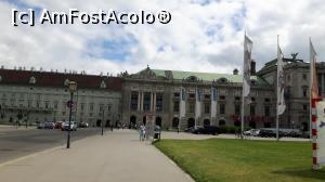 [P16] Hofburg Palace » foto by nicraioveanu
 - 
<span class="allrVoted glyphicon glyphicon-heart hidden" id="av767907"></span>
<a class="m-l-10 hidden" id="sv767907" onclick="voting_Foto_DelVot(,767907,461)" role="button">șterge vot <span class="glyphicon glyphicon-remove"></span></a>
<a id="v9767907" class=" c-red"  onclick="voting_Foto_SetVot(767907)" role="button"><span class="glyphicon glyphicon-heart-empty"></span> <b>LIKE</b> = Votează poza</a> <img class="hidden"  id="f767907W9" src="/imagini/loader.gif" border="0" /><span class="AjErrMes hidden" id="e767907ErM"></span>