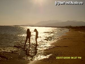 P05 [JUL-2009] Langa Ierapetra, in sud/estul insulei, gasiti niste vaste plaje pustii, cu fata la Afrika. 