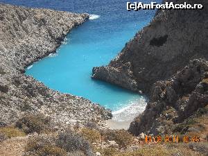 [P05] Seytan Limani, un paradis oarecum ascuns, am dat cam greu de el, am fost nevoiti sa deschidem o poarta care baricada drumul spre plaja asta, apoi sa coboram o panta abrupta! luati la voi apa si mancare! este in peninsula Akrotiri, Chania » foto by Ema Botezatu
 - 
<span class="allrVoted glyphicon glyphicon-heart hidden" id="av626194"></span>
<a class="m-l-10 hidden" id="sv626194" onclick="voting_Foto_DelVot(,626194,481)" role="button">șterge vot <span class="glyphicon glyphicon-remove"></span></a>
<a id="v9626194" class=" c-red"  onclick="voting_Foto_SetVot(626194)" role="button"><span class="glyphicon glyphicon-heart-empty"></span> <b>LIKE</b> = Votează poza</a> <img class="hidden"  id="f626194W9" src="/imagini/loader.gif" border="0" /><span class="AjErrMes hidden" id="e626194ErM"></span>