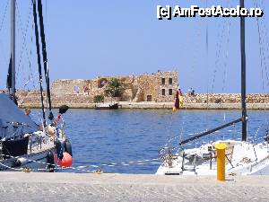 [P16] Ambarcatiuni in portul din Chania » foto by corinka
 - 
<span class="allrVoted glyphicon glyphicon-heart hidden" id="av452241"></span>
<a class="m-l-10 hidden" id="sv452241" onclick="voting_Foto_DelVot(,452241,481)" role="button">șterge vot <span class="glyphicon glyphicon-remove"></span></a>
<a id="v9452241" class=" c-red"  onclick="voting_Foto_SetVot(452241)" role="button"><span class="glyphicon glyphicon-heart-empty"></span> <b>LIKE</b> = Votează poza</a> <img class="hidden"  id="f452241W9" src="/imagini/loader.gif" border="0" /><span class="AjErrMes hidden" id="e452241ErM"></span>