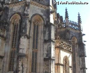 [P27] Altă vedere exterioară de la Batalha, în care se observă detaliile elaborate ale finisajelor.  » foto by Carmen Ion
 - 
<span class="allrVoted glyphicon glyphicon-heart hidden" id="av613568"></span>
<a class="m-l-10 hidden" id="sv613568" onclick="voting_Foto_DelVot(,613568,516)" role="button">șterge vot <span class="glyphicon glyphicon-remove"></span></a>
<a id="v9613568" class=" c-red"  onclick="voting_Foto_SetVot(613568)" role="button"><span class="glyphicon glyphicon-heart-empty"></span> <b>LIKE</b> = Votează poza</a> <img class="hidden"  id="f613568W9" src="/imagini/loader.gif" border="0" /><span class="AjErrMes hidden" id="e613568ErM"></span>