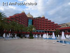 P01 [JUN-2017] Delphin Palace Lara - hotelul văzut de la piscina principală