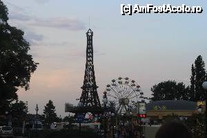 [P10] un fel de Turnul Eiffel și London eye » foto by suffocated
 - 
<span class="allrVoted glyphicon glyphicon-heart hidden" id="av433845"></span>
<a class="m-l-10 hidden" id="sv433845" onclick="voting_Foto_DelVot(,433845,621)" role="button">șterge vot <span class="glyphicon glyphicon-remove"></span></a>
<a id="v9433845" class=" c-red"  onclick="voting_Foto_SetVot(433845)" role="button"><span class="glyphicon glyphicon-heart-empty"></span> <b>LIKE</b> = Votează poza</a> <img class="hidden"  id="f433845W9" src="/imagini/loader.gif" border="0" /><span class="AjErrMes hidden" id="e433845ErM"></span>