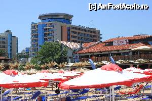 [P14] hotelul, vedere de pe plajă » foto by suffocated
 - 
<span class="allrVoted glyphicon glyphicon-heart hidden" id="av433854"></span>
<a class="m-l-10 hidden" id="sv433854" onclick="voting_Foto_DelVot(,433854,621)" role="button">șterge vot <span class="glyphicon glyphicon-remove"></span></a>
<a id="v9433854" class=" c-red"  onclick="voting_Foto_SetVot(433854)" role="button"><span class="glyphicon glyphicon-heart-empty"></span> <b>LIKE</b> = Votează poza</a> <img class="hidden"  id="f433854W9" src="/imagini/loader.gif" border="0" /><span class="AjErrMes hidden" id="e433854ErM"></span>