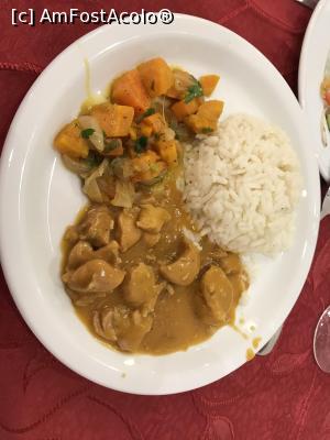 P04 [JUN-2019] Restaurantul du Jardin din M[b]é[/b]tlaoui - carne de vită cu sos şi garnitură de orez şi legume