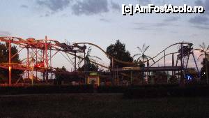 [P03] Satul de Vacanta - Wild Mouse - un roller coaster de tip 'gentle' ride - un inlocuitor pentru stramosul sau mai activ pe care il stiam acum 10 ani :)  » foto by alex16ss
 - 
<span class="allrVoted glyphicon glyphicon-heart hidden" id="av436418"></span>
<a class="m-l-10 hidden" id="sv436418" onclick="voting_Foto_DelVot(,436418,766)" role="button">șterge vot <span class="glyphicon glyphicon-remove"></span></a>
<a id="v9436418" class=" c-red"  onclick="voting_Foto_SetVot(436418)" role="button"><span class="glyphicon glyphicon-heart-empty"></span> <b>LIKE</b> = Votează poza</a> <img class="hidden"  id="f436418W9" src="/imagini/loader.gif" border="0" /><span class="AjErrMes hidden" id="e436418ErM"></span>