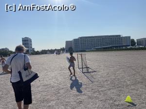 [P39] Hotel Majestic Mamaia - lungul drum înapoi la hotel » foto by nicole33
 - 
<span class="allrVoted glyphicon glyphicon-heart hidden" id="av1511834"></span>
<a class="m-l-10 hidden" id="sv1511834" onclick="voting_Foto_DelVot(,1511834,782)" role="button">șterge vot <span class="glyphicon glyphicon-remove"></span></a>
<a id="v91511834" class=" c-red"  onclick="voting_Foto_SetVot(1511834)" role="button"><span class="glyphicon glyphicon-heart-empty"></span> <b>LIKE</b> = Votează poza</a> <img class="hidden"  id="f1511834W9" src="/imagini/loader.gif" border="0" /><span class="AjErrMes hidden" id="e1511834ErM"></span>