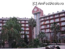 [P08] Ceasul hotelului se vedea de la piscina , plaja si din alte diverse locatii ale resortului. » foto by meroiud
 - 
<span class="allrVoted glyphicon glyphicon-heart hidden" id="av86971"></span>
<a class="m-l-10 hidden" id="sv86971" onclick="voting_Foto_DelVot(,86971,81)" role="button">șterge vot <span class="glyphicon glyphicon-remove"></span></a>
<a id="v986971" class=" c-red"  onclick="voting_Foto_SetVot(86971)" role="button"><span class="glyphicon glyphicon-heart-empty"></span> <b>LIKE</b> = Votează poza</a> <img class="hidden"  id="f86971W9" src="/imagini/loader.gif" border="0" /><span class="AjErrMes hidden" id="e86971ErM"></span>