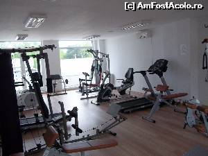 [P13] sala de fitness la 2D » foto by alin_ph*
 - 
<span class="allrVoted glyphicon glyphicon-heart hidden" id="av538810"></span>
<a class="m-l-10 hidden" id="sv538810" onclick="voting_Foto_DelVot(,538810,812)" role="button">șterge vot <span class="glyphicon glyphicon-remove"></span></a>
<a id="v9538810" class=" c-red"  onclick="voting_Foto_SetVot(538810)" role="button"><span class="glyphicon glyphicon-heart-empty"></span> <b>LIKE</b> = Votează poza</a> <img class="hidden"  id="f538810W9" src="/imagini/loader.gif" border="0" /><span class="AjErrMes hidden" id="e538810ErM"></span>