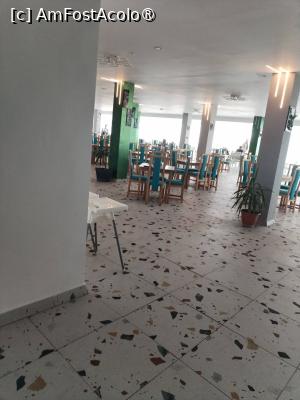 [P09] Intrarea in restaurant » foto by Teodor17
 - 
<span class="allrVoted glyphicon glyphicon-heart hidden" id="av1531520"></span>
<a class="m-l-10 hidden" id="sv1531520" onclick="voting_Foto_DelVot(,1531520,843)" role="button">șterge vot <span class="glyphicon glyphicon-remove"></span></a>
<a id="v91531520" class=" c-red"  onclick="voting_Foto_SetVot(1531520)" role="button"><span class="glyphicon glyphicon-heart-empty"></span> <b>LIKE</b> = Votează poza</a> <img class="hidden"  id="f1531520W9" src="/imagini/loader.gif" border="0" /><span class="AjErrMes hidden" id="e1531520ErM"></span>