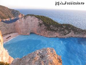 [P38] Zakynthos-Navagio » foto by luciaoradea
 - 
<span class="allrVoted glyphicon glyphicon-heart hidden" id="av684180"></span>
<a class="m-l-10 hidden" id="sv684180" onclick="voting_Foto_DelVot(,684180,872)" role="button">șterge vot <span class="glyphicon glyphicon-remove"></span></a>
<a id="v9684180" class=" c-red"  onclick="voting_Foto_SetVot(684180)" role="button"><span class="glyphicon glyphicon-heart-empty"></span> <b>LIKE</b> = Votează poza</a> <img class="hidden"  id="f684180W9" src="/imagini/loader.gif" border="0" /><span class="AjErrMes hidden" id="e684180ErM"></span>