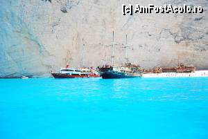 [P01] Plaja Navagio » foto by Ancaaa
 - 
<span class="allrVoted glyphicon glyphicon-heart hidden" id="av377877"></span>
<a class="m-l-10 hidden" id="sv377877" onclick="voting_Foto_DelVot(,377877,872)" role="button">șterge vot <span class="glyphicon glyphicon-remove"></span></a>
<a id="v9377877" class=" c-red"  onclick="voting_Foto_SetVot(377877)" role="button"><span class="glyphicon glyphicon-heart-empty"></span> <b>LIKE</b> = Votează poza</a> <img class="hidden"  id="f377877W9" src="/imagini/loader.gif" border="0" /><span class="AjErrMes hidden" id="e377877ErM"></span>