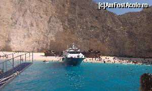 [P02] Plaja Navagio » foto by Leontina.
 - 
<span class="allrVoted glyphicon glyphicon-heart hidden" id="av663371"></span>
<a class="m-l-10 hidden" id="sv663371" onclick="voting_Foto_DelVot(,663371,872)" role="button">șterge vot <span class="glyphicon glyphicon-remove"></span></a>
<a id="v9663371" class=" c-red"  onclick="voting_Foto_SetVot(663371)" role="button"><span class="glyphicon glyphicon-heart-empty"></span> <b>LIKE</b> = Votează poza</a> <img class="hidden"  id="f663371W9" src="/imagini/loader.gif" border="0" /><span class="AjErrMes hidden" id="e663371ErM"></span>