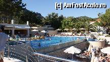 [P14] Piscina hotelului » foto by ancaiacob
 - 
<span class="allrVoted glyphicon glyphicon-heart hidden" id="av311973"></span>
<a class="m-l-10 hidden" id="sv311973" onclick="voting_Foto_DelVot(,311973,929)" role="button">șterge vot <span class="glyphicon glyphicon-remove"></span></a>
<a id="v9311973" class=" c-red"  onclick="voting_Foto_SetVot(311973)" role="button"><span class="glyphicon glyphicon-heart-empty"></span> <b>LIKE</b> = Votează poza</a> <img class="hidden"  id="f311973W9" src="/imagini/loader.gif" border="0" /><span class="AjErrMes hidden" id="e311973ErM"></span>