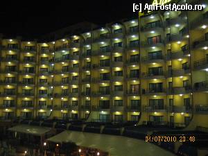 [P19] In jur de ora 22:00 intensitatea iluminatului se diminua.  » foto by Krisko
 - 
<span class="allrVoted glyphicon glyphicon-heart hidden" id="av342096"></span>
<a class="m-l-10 hidden" id="sv342096" onclick="voting_Foto_DelVot(,342096,947)" role="button">șterge vot <span class="glyphicon glyphicon-remove"></span></a>
<a id="v9342096" class=" c-red"  onclick="voting_Foto_SetVot(342096)" role="button"><span class="glyphicon glyphicon-heart-empty"></span> <b>LIKE</b> = Votează poza</a> <img class="hidden"  id="f342096W9" src="/imagini/loader.gif" border="0" /><span class="AjErrMes hidden" id="e342096ErM"></span>