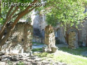 [P60] Paște în Insula Corfu - Catedrala Sf. Dumitru din Salonic. Ruinele din curte.  » foto by iulianic
 - 
<span class="allrVoted glyphicon glyphicon-heart hidden" id="av1068197"></span>
<a class="m-l-10 hidden" id="sv1068197" onclick="voting_Foto_DelVot(,1068197,993)" role="button">șterge vot <span class="glyphicon glyphicon-remove"></span></a>
<a id="v91068197" class=" c-red"  onclick="voting_Foto_SetVot(1068197)" role="button"><span class="glyphicon glyphicon-heart-empty"></span> <b>LIKE</b> = Votează poza</a> <img class="hidden"  id="f1068197W9" src="/imagini/loader.gif" border="0" /><span class="AjErrMes hidden" id="e1068197ErM"></span>