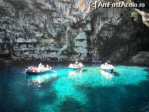 [P11] Lacul Melissani » foto by Gioia
 - 
<span class="allrVoted glyphicon glyphicon-heart hidden" id="av543384"></span>
<a class="m-l-10 hidden" id="sv543384" onclick="voting_Foto_DelVot(,543384,1121)" role="button">șterge vot <span class="glyphicon glyphicon-remove"></span></a>
<a id="v9543384" class=" c-red"  onclick="voting_Foto_SetVot(543384)" role="button"><span class="glyphicon glyphicon-heart-empty"></span> <b>LIKE</b> = Votează poza</a> <img class="hidden"  id="f543384W9" src="/imagini/loader.gif" border="0" /><span class="AjErrMes hidden" id="e543384ErM"></span>