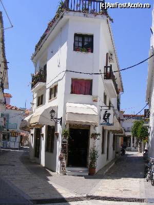 [P88] Skiathos Town » foto by Cris
 - 
<span class="allrVoted glyphicon glyphicon-heart hidden" id="av627176"></span>
<a class="m-l-10 hidden" id="sv627176" onclick="voting_Foto_DelVot(,627176,1166)" role="button">șterge vot <span class="glyphicon glyphicon-remove"></span></a>
<a id="v9627176" class=" c-red"  onclick="voting_Foto_SetVot(627176)" role="button"><span class="glyphicon glyphicon-heart-empty"></span> <b>LIKE</b> = Votează poza</a> <img class="hidden"  id="f627176W9" src="/imagini/loader.gif" border="0" /><span class="AjErrMes hidden" id="e627176ErM"></span>