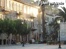 [P03] Piata centrala, de unde pornesc doua stradute care vor duce spre Aleea Palmierilor. » foto by florinbad
 - 
<span class="allrVoted glyphicon glyphicon-heart hidden" id="av190946"></span>
<a class="m-l-10 hidden" id="sv190946" onclick="voting_Foto_DelVot(,190946,1167)" role="button">șterge vot <span class="glyphicon glyphicon-remove"></span></a>
<a id="v9190946" class=" c-red"  onclick="voting_Foto_SetVot(190946)" role="button"><span class="glyphicon glyphicon-heart-empty"></span> <b>LIKE</b> = Votează poza</a> <img class="hidden"  id="f190946W9" src="/imagini/loader.gif" border="0" /><span class="AjErrMes hidden" id="e190946ErM"></span>