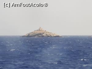 [P33] Pe mare, între Andros și Tinos (un far pe o insuliță între cele două insule) » foto by crismis
 - 
<span class="allrVoted glyphicon glyphicon-heart hidden" id="av1465874"></span>
<a class="m-l-10 hidden" id="sv1465874" onclick="voting_Foto_DelVot(,1465874,1227)" role="button">șterge vot <span class="glyphicon glyphicon-remove"></span></a>
<a id="v91465874" class=" c-red"  onclick="voting_Foto_SetVot(1465874)" role="button"><span class="glyphicon glyphicon-heart-empty"></span> <b>LIKE</b> = Votează poza</a> <img class="hidden"  id="f1465874W9" src="/imagini/loader.gif" border="0" /><span class="AjErrMes hidden" id="e1465874ErM"></span>