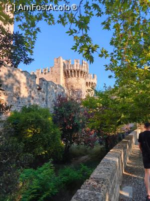 [P53] Rodos Town » foto by ioana74
 - 
<span class="allrVoted glyphicon glyphicon-heart hidden" id="av1541078"></span>
<a class="m-l-10 hidden" id="sv1541078" onclick="voting_Foto_DelVot(,1541078,1227)" role="button">șterge vot <span class="glyphicon glyphicon-remove"></span></a>
<a id="v91541078" class=" c-red"  onclick="voting_Foto_SetVot(1541078)" role="button"><span class="glyphicon glyphicon-heart-empty"></span> <b>LIKE</b> = Votează poza</a> <img class="hidden"  id="f1541078W9" src="/imagini/loader.gif" border="0" /><span class="AjErrMes hidden" id="e1541078ErM"></span>