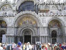 [P12] Portalul principal de la Basilica di San Marco » foto by Costi
 - 
<span class="allrVoted glyphicon glyphicon-heart hidden" id="av45978"></span>
<a class="m-l-10 hidden" id="sv45978" onclick="voting_Foto_DelVot(,45978,1229)" role="button">șterge vot <span class="glyphicon glyphicon-remove"></span></a>
<a id="v945978" class=" c-red"  onclick="voting_Foto_SetVot(45978)" role="button"><span class="glyphicon glyphicon-heart-empty"></span> <b>LIKE</b> = Votează poza</a> <img class="hidden"  id="f45978W9" src="/imagini/loader.gif" border="0" /><span class="AjErrMes hidden" id="e45978ErM"></span>