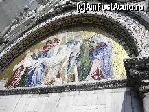 [P37] Mozaicul de sub semicercul din stânga al părţii superioare a Catedralei San Marco » foto by Costi
 - 
<span class="allrVoted glyphicon glyphicon-heart hidden" id="av46265"></span>
<a class="m-l-10 hidden" id="sv46265" onclick="voting_Foto_DelVot(,46265,1229)" role="button">șterge vot <span class="glyphicon glyphicon-remove"></span></a>
<a id="v946265" class=" c-red"  onclick="voting_Foto_SetVot(46265)" role="button"><span class="glyphicon glyphicon-heart-empty"></span> <b>LIKE</b> = Votează poza</a> <img class="hidden"  id="f46265W9" src="/imagini/loader.gif" border="0" /><span class="AjErrMes hidden" id="e46265ErM"></span>