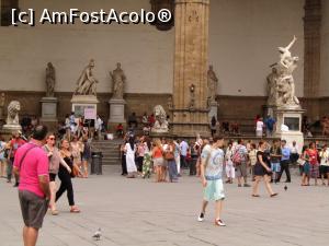 [P06] Piazza della Signoria » foto by roxi-nico
 - 
<span class="allrVoted glyphicon glyphicon-heart hidden" id="av771405"></span>
<a class="m-l-10 hidden" id="sv771405" onclick="voting_Foto_DelVot(,771405,1230)" role="button">șterge vot <span class="glyphicon glyphicon-remove"></span></a>
<a id="v9771405" class=" c-red"  onclick="voting_Foto_SetVot(771405)" role="button"><span class="glyphicon glyphicon-heart-empty"></span> <b>LIKE</b> = Votează poza</a> <img class="hidden"  id="f771405W9" src="/imagini/loader.gif" border="0" /><span class="AjErrMes hidden" id="e771405ErM"></span>