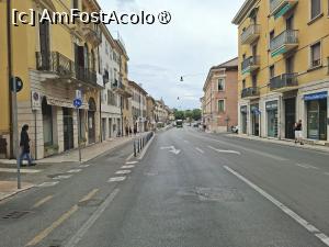 [P13] O stradă din apropiere de Piazza Bra » foto by Carmen Ion
 - 
<span class="allrVoted glyphicon glyphicon-heart hidden" id="av1547918"></span>
<a class="m-l-10 hidden" id="sv1547918" onclick="voting_Foto_DelVot(,1547918,1233)" role="button">șterge vot <span class="glyphicon glyphicon-remove"></span></a>
<a id="v91547918" class=" c-red"  onclick="voting_Foto_SetVot(1547918)" role="button"><span class="glyphicon glyphicon-heart-empty"></span> <b>LIKE</b> = Votează poza</a> <img class="hidden"  id="f1547918W9" src="/imagini/loader.gif" border="0" /><span class="AjErrMes hidden" id="e1547918ErM"></span>