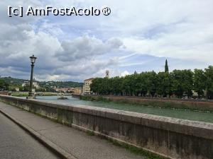 [P28] Râul Adige, malul stâng văzut de pe Ponte della Vittoria » foto by Carmen Ion
 - 
<span class="allrVoted glyphicon glyphicon-heart hidden" id="av1547933"></span>
<a class="m-l-10 hidden" id="sv1547933" onclick="voting_Foto_DelVot(,1547933,1233)" role="button">șterge vot <span class="glyphicon glyphicon-remove"></span></a>
<a id="v91547933" class=" c-red"  onclick="voting_Foto_SetVot(1547933)" role="button"><span class="glyphicon glyphicon-heart-empty"></span> <b>LIKE</b> = Votează poza</a> <img class="hidden"  id="f1547933W9" src="/imagini/loader.gif" border="0" /><span class="AjErrMes hidden" id="e1547933ErM"></span>