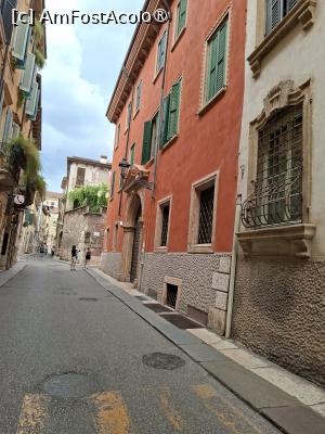 [P36] Via Duomo » foto by Carmen Ion
 - 
<span class="allrVoted glyphicon glyphicon-heart hidden" id="av1547941"></span>
<a class="m-l-10 hidden" id="sv1547941" onclick="voting_Foto_DelVot(,1547941,1233)" role="button">șterge vot <span class="glyphicon glyphicon-remove"></span></a>
<a id="v91547941" class=" c-red"  onclick="voting_Foto_SetVot(1547941)" role="button"><span class="glyphicon glyphicon-heart-empty"></span> <b>LIKE</b> = Votează poza</a> <img class="hidden"  id="f1547941W9" src="/imagini/loader.gif" border="0" /><span class="AjErrMes hidden" id="e1547941ErM"></span>