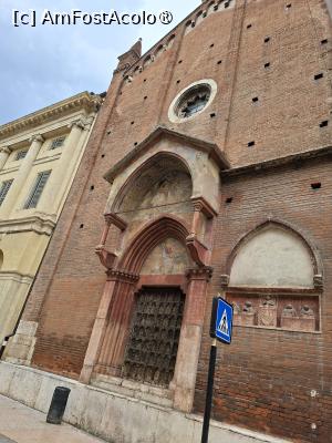 [P38] Basilica di Santa Anastasia » foto by Carmen Ion
 - 
<span class="allrVoted glyphicon glyphicon-heart hidden" id="av1547943"></span>
<a class="m-l-10 hidden" id="sv1547943" onclick="voting_Foto_DelVot(,1547943,1233)" role="button">șterge vot <span class="glyphicon glyphicon-remove"></span></a>
<a id="v91547943" class=" c-red"  onclick="voting_Foto_SetVot(1547943)" role="button"><span class="glyphicon glyphicon-heart-empty"></span> <b>LIKE</b> = Votează poza</a> <img class="hidden"  id="f1547943W9" src="/imagini/loader.gif" border="0" /><span class="AjErrMes hidden" id="e1547943ErM"></span>