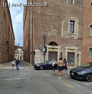[P46] Piazza Francesco Viviani » foto by Carmen Ion
 - 
<span class="allrVoted glyphicon glyphicon-heart hidden" id="av1547951"></span>
<a class="m-l-10 hidden" id="sv1547951" onclick="voting_Foto_DelVot(,1547951,1233)" role="button">șterge vot <span class="glyphicon glyphicon-remove"></span></a>
<a id="v91547951" class=" c-red"  onclick="voting_Foto_SetVot(1547951)" role="button"><span class="glyphicon glyphicon-heart-empty"></span> <b>LIKE</b> = Votează poza</a> <img class="hidden"  id="f1547951W9" src="/imagini/loader.gif" border="0" /><span class="AjErrMes hidden" id="e1547951ErM"></span>