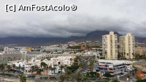 P10 [SEP-2014] Vive la Vida - Sol Tenerife - vedere din balcon spre staţiune. Siam Park este atât de aproape