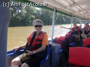 [P01] in piroga impreuna cu turistii care au parasit Tortuguero » foto by grecudoina
 - 
<span class="allrVoted glyphicon glyphicon-heart hidden" id="av1079909"></span>
<a class="m-l-10 hidden" id="sv1079909" onclick="voting_Foto_DelVot(,1079909,1272)" role="button">șterge vot <span class="glyphicon glyphicon-remove"></span></a>
<a id="v91079909" class=" c-red"  onclick="voting_Foto_SetVot(1079909)" role="button"><span class="glyphicon glyphicon-heart-empty"></span> <b>LIKE</b> = Votează poza</a> <img class="hidden"  id="f1079909W9" src="/imagini/loader.gif" border="0" /><span class="AjErrMes hidden" id="e1079909ErM"></span>