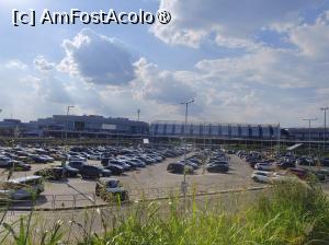[P02] Aeroportul Liszt Ferenc. » foto by tata123 🔱
 - 
<span class="allrVoted glyphicon glyphicon-heart hidden" id="av1540457"></span>
<a class="m-l-10 hidden" id="sv1540457" onclick="voting_Foto_DelVot(,1540457,1275)" role="button">șterge vot <span class="glyphicon glyphicon-remove"></span></a>
<a id="v91540457" class=" c-red"  onclick="voting_Foto_SetVot(1540457)" role="button"><span class="glyphicon glyphicon-heart-empty"></span> <b>LIKE</b> = Votează poza</a> <img class="hidden"  id="f1540457W9" src="/imagini/loader.gif" border="0" /><span class="AjErrMes hidden" id="e1540457ErM"></span>
