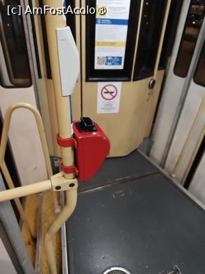 [P26] Unele tramvaie mai au taxatoare de bilete, stil vechi. » foto by tata123 🔱
 - 
<span class="allrVoted glyphicon glyphicon-heart hidden" id="av1540481"></span>
<a class="m-l-10 hidden" id="sv1540481" onclick="voting_Foto_DelVot(,1540481,1275)" role="button">șterge vot <span class="glyphicon glyphicon-remove"></span></a>
<a id="v91540481" class=" c-red"  onclick="voting_Foto_SetVot(1540481)" role="button"><span class="glyphicon glyphicon-heart-empty"></span> <b>LIKE</b> = Votează poza</a> <img class="hidden"  id="f1540481W9" src="/imagini/loader.gif" border="0" /><span class="AjErrMes hidden" id="e1540481ErM"></span>