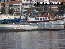 P05 [JUL-2007] Vas de croaziera in portul Neos Marmaras, pregatit de plecare