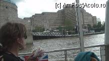 [P94] Tocmai trecusem pe sub Tower Bridge. In stanga se afla St. Katherine Docks. » foto by TraianS
 - 
<span class="allrVoted glyphicon glyphicon-heart hidden" id="av233949"></span>
<a class="m-l-10 hidden" id="sv233949" onclick="voting_Foto_DelVot(,233949,1570)" role="button">șterge vot <span class="glyphicon glyphicon-remove"></span></a>
<a id="v9233949" class=" c-red"  onclick="voting_Foto_SetVot(233949)" role="button"><span class="glyphicon glyphicon-heart-empty"></span> <b>LIKE</b> = Votează poza</a> <img class="hidden"  id="f233949W9" src="/imagini/loader.gif" border="0" /><span class="AjErrMes hidden" id="e233949ErM"></span>