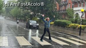 [P02] La ședința foto pe Abbey Road » foto by Mika
 - 
<span class="allrVoted glyphicon glyphicon-heart hidden" id="av1492266"></span>
<a class="m-l-10 hidden" id="sv1492266" onclick="voting_Foto_DelVot(,1492266,1570)" role="button">șterge vot <span class="glyphicon glyphicon-remove"></span></a>
<a id="v91492266" class=" c-red"  onclick="voting_Foto_SetVot(1492266)" role="button"><span class="glyphicon glyphicon-heart-empty"></span> <b>LIKE</b> = Votează poza</a> <img class="hidden"  id="f1492266W9" src="/imagini/loader.gif" border="0" /><span class="AjErrMes hidden" id="e1492266ErM"></span>