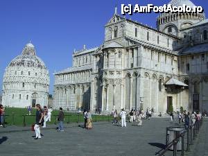 [P10] Pisa - Baptisteriul si Duomo di Santa Maria Assunta.  » foto by iulianic
 - 
<span class="allrVoted glyphicon glyphicon-heart hidden" id="av399988"></span>
<a class="m-l-10 hidden" id="sv399988" onclick="voting_Foto_DelVot(,399988,1574)" role="button">șterge vot <span class="glyphicon glyphicon-remove"></span></a>
<a id="v9399988" class=" c-red"  onclick="voting_Foto_SetVot(399988)" role="button"><span class="glyphicon glyphicon-heart-empty"></span> <b>LIKE</b> = Votează poza</a> <img class="hidden"  id="f399988W9" src="/imagini/loader.gif" border="0" /><span class="AjErrMes hidden" id="e399988ErM"></span>
